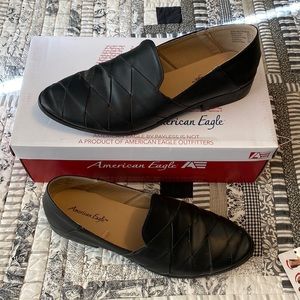 American Eagle size 10 black shoes